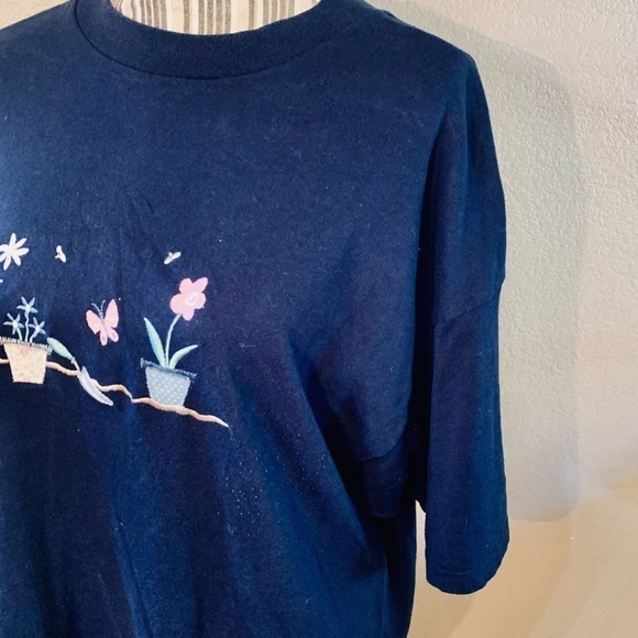 Endless Designs T-Shirt 2XL Navy Blue Embroidered Floral Design Cotton Poly - Picture 7 of 13